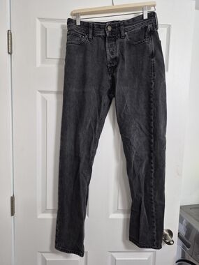 Men's Black Washed Straight-Leg Jeans